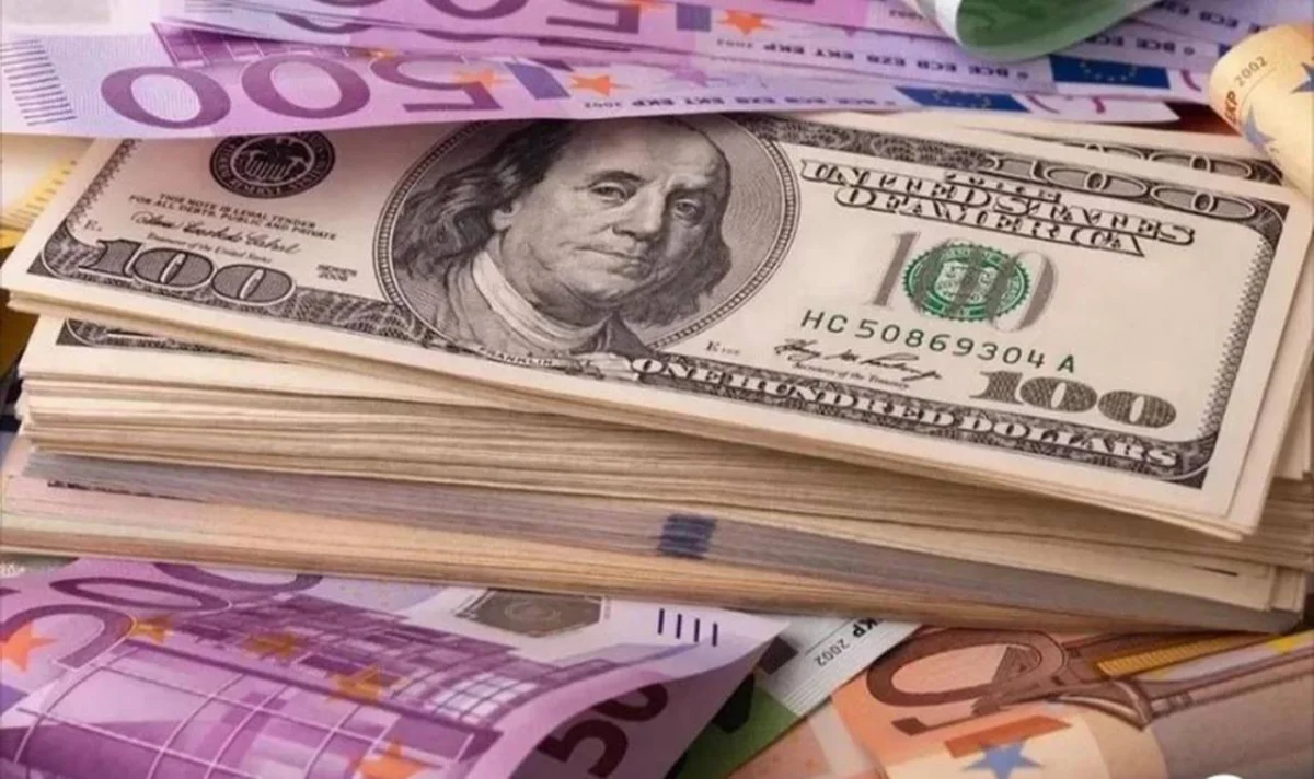 Dolar ve Euro Kaç TL'den İşlem Görüyor?